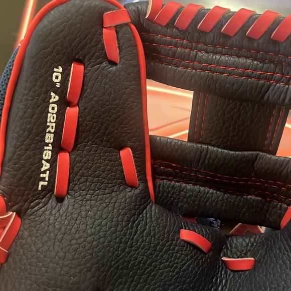 Atlanta Braves T-ball glove - Picture 4 of 6
